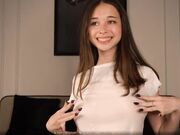 kusssecka 2025-03-13 New young teen in wet transparent t-shirt