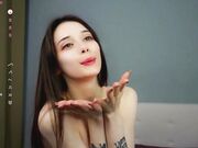 merylblackhurst Chaturbate spy tits show with young girl April-2025