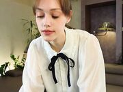 lynnaappling Newest young redhead cam girl at chaturbate