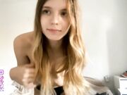 Chaturbate georgietiogangco - 19 year old girl takes off her bra in public