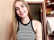 jinnyjaquins Chaturbate latest recording show with young babyface girl