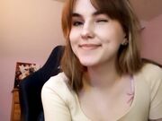 olliefadeley - Beautiful teen sucks fingers in public show
