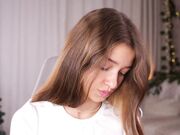 little_poetry Clit playing with sexy redhead kitty September-2025