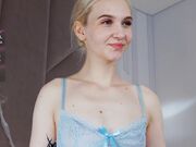 saramist Tiny girl masturbate anal hole November-2-2025