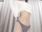 niufrommacau Recording webcam show with a tiny sexy ass November-2025