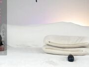 kittyloffe Pussy masturbation with a sexy pale girl November-28-2025