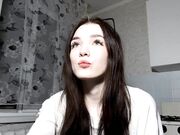 unaberto Chaturbate new recording show with a skinny pale girl December-2025