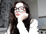 unaberto Chaturbate new recording show with a skinny pale girl December-2025