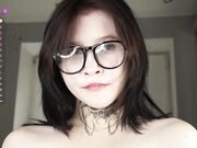 sweetyoops Newest cam baby shows her small tits January-2026