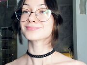 defeded_lovee Young skinny kitty shows her small tits February-2026