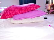 Chaturbate vesia broadcast recording with a soft pussy