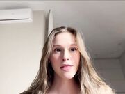 vi_world Chaturbate 2026-02-26 young girl caresses her nipples