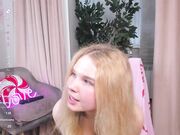 Chaturbate regeniaertelt  New curly blonde shows her tits April-2026