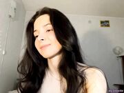 ludivinablice Chaturbate recording live show with young brunette April-27-2026