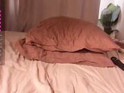Chaturbate lana_vee  Skinny cam whore fingering her cunt May-2026