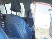 theellenshow Milf spielt im Auto mit ihrer Muschi
