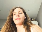 veluxe Public ass show recording with a sexy model July-2026