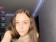 vivaberardino Young skinny cam girl shows her small tits July-2026