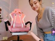 Chaturbate breeding_material  Skinny cam babe fucks her wet hole August-2026