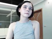 okeysmall Sexy babe stripped online