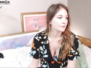 chaichaichai Milf Masturbates Wet Hole Toy_720p