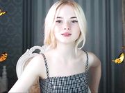 penelopa77 18 year old beauty shows small tits