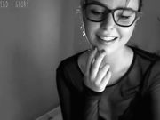 webpussi Black and white show of a sexy girl