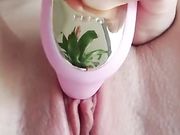 Elles Close-up of squirting pink hole_720p