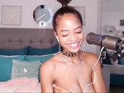 lilly_pink Black webcam beauty is played with nipples