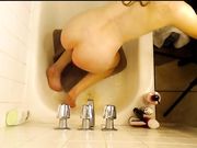 strawberry141 - Water massage the clitoris in bath online