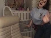 coyeva New slag dances in live show