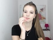 lovelyyblonde Face cam with beautiful teen