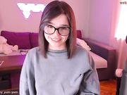 yum_yum_ Sexy girl teases with shaved pussy