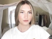 thezabrina Beautiful cam girl shows small boobs