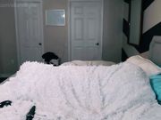 kb3301 Big Tit Milf Teases In Public Show