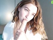 zoe_0 Top Cam With A Very Sexy Young Girl