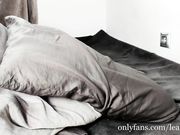 le__ah hot skinny whore with red lips