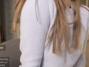 ms-seductive American redhead beauty showing ass