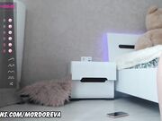 mordoreva Skinny slut enjoys fingering