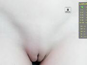 _Witch__ Dünnes Mädchen fingert sich anal