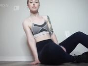 MystieMae My First dildo cum show