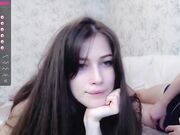 efojo Naked beauty takes off her panties in live chat