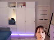 _blackbee_ oil tits show in olnine