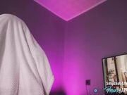 alice_kosmos teen pussy fingering on webcam