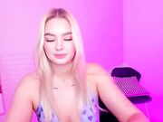 8a8y_nura may show with sexy teen