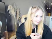 webpussi sexy teen fingering tight pussy