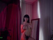 excitease Tits show with big-eyed kitty