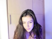 webpussi hot user girl shows tits