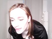 e_l_o_d_i_e june-10 cam show with nude tits