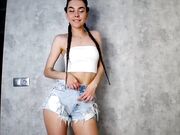 nika_lodge Juicy whore shows big ass